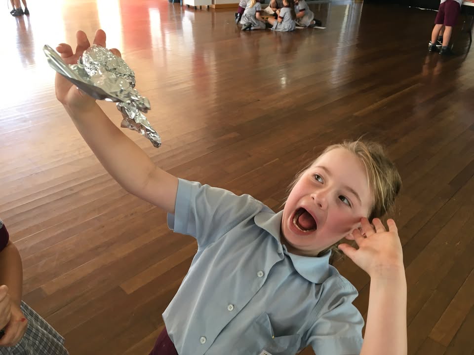 627438719387372_1417382823726287-1