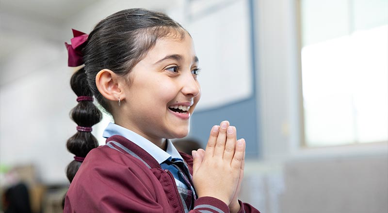Chisholm Primary Bligh Park students in prayer