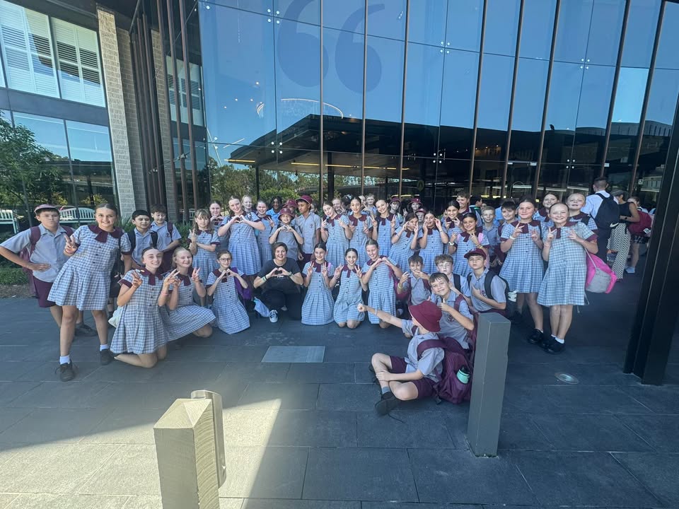 627438719387372_1516854250445810-1