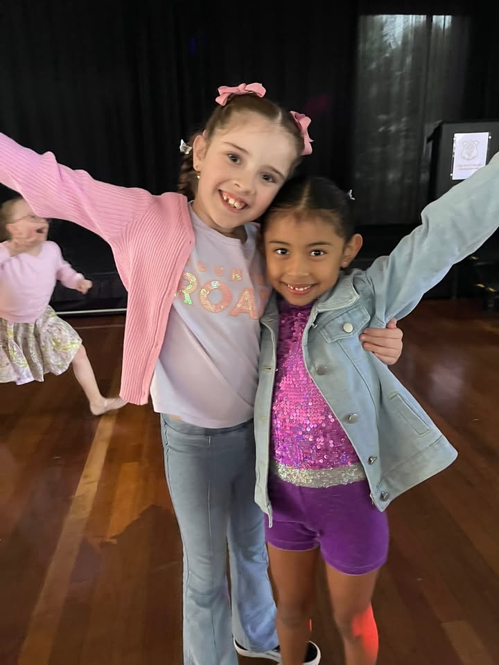 627438719387372_1552358326895402-1